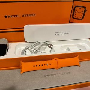 ✨🧡 Hermes 40mm, 5 series Apple Watch🧡✨